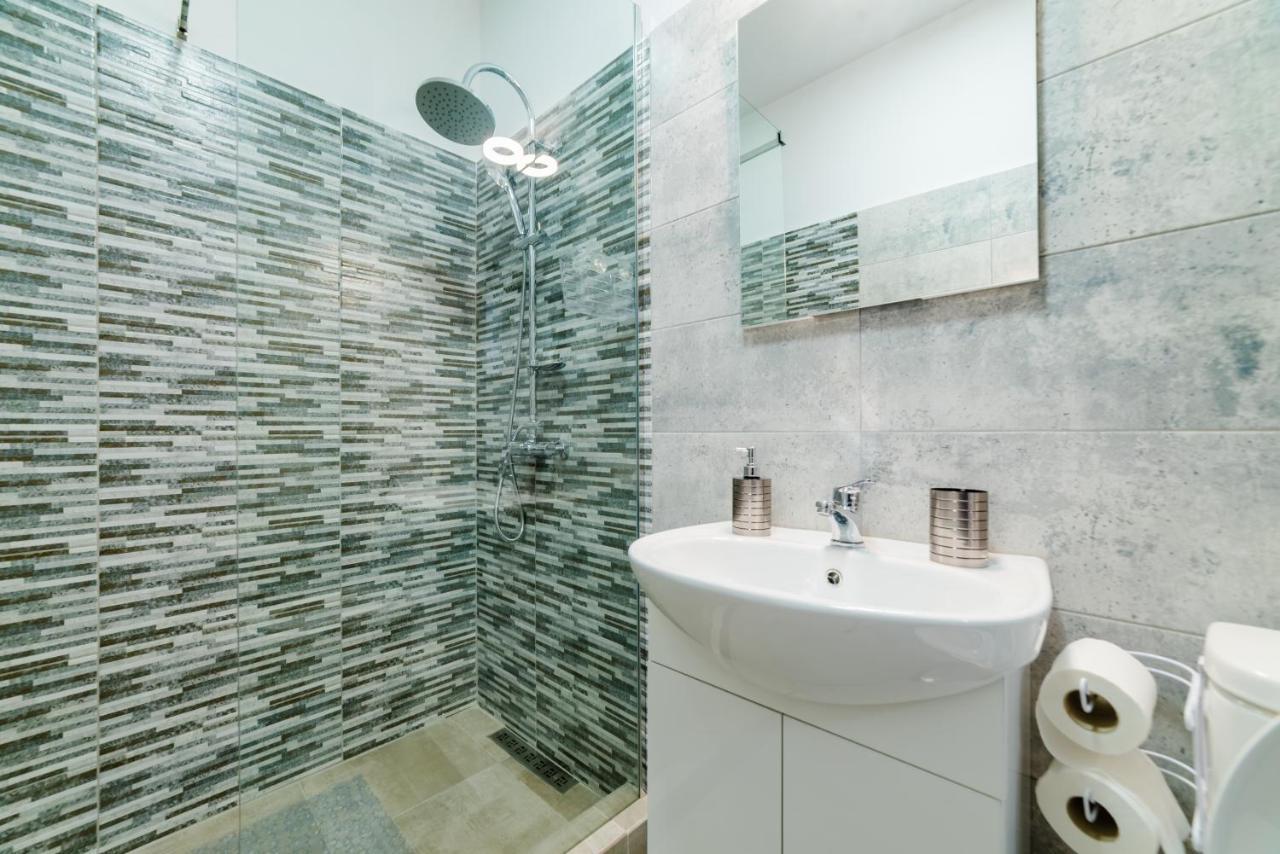 Derya Suites - Mamaia Nord Navodari Exterior photo
